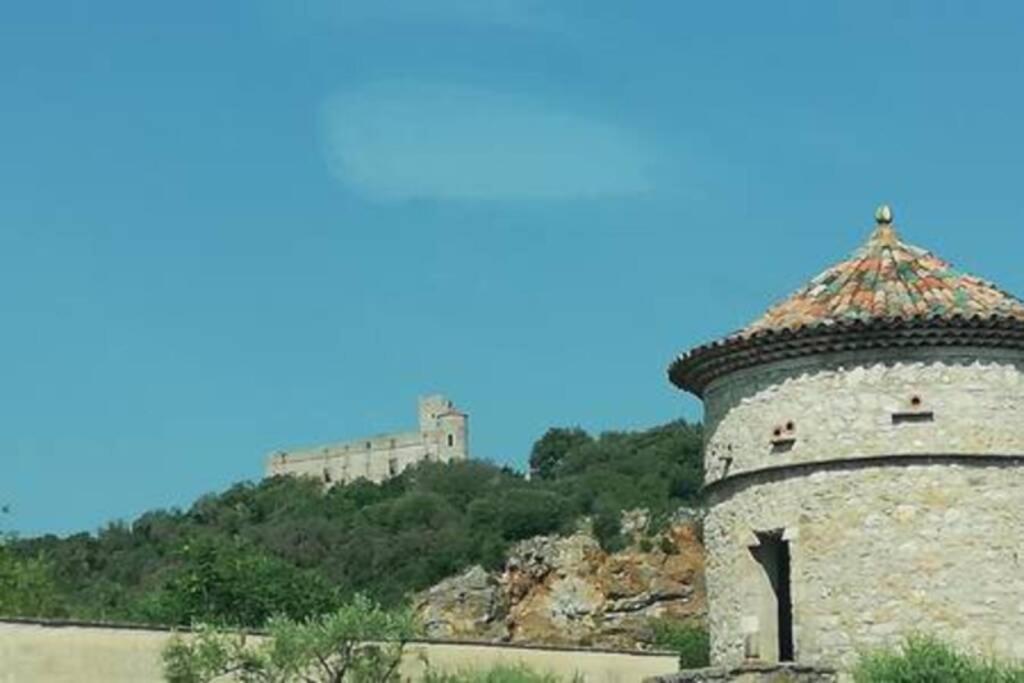 Charmant Chalet Pour 2 Personnes Spa Prive Massillargues-Attuech Dış mekan fotoğraf