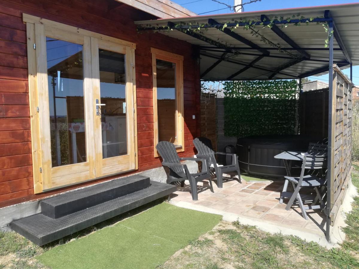 Charmant Chalet Pour 2 Personnes Spa Prive Massillargues-Attuech Dış mekan fotoğraf